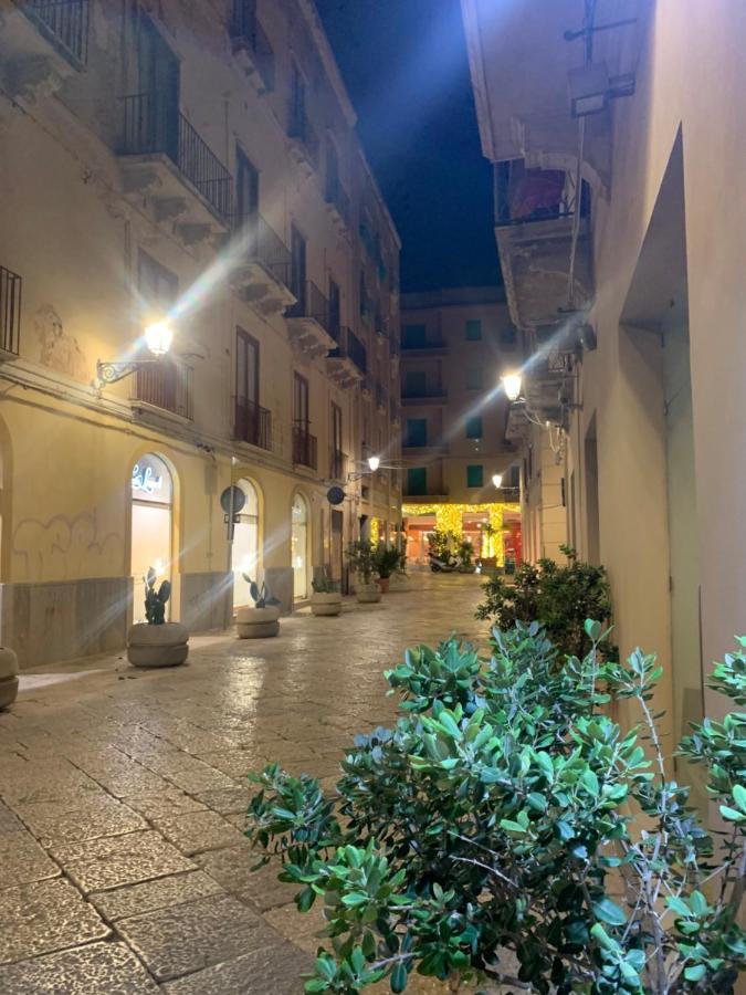 Albachiara Suite Rooms - City Center Trapani Esterno foto