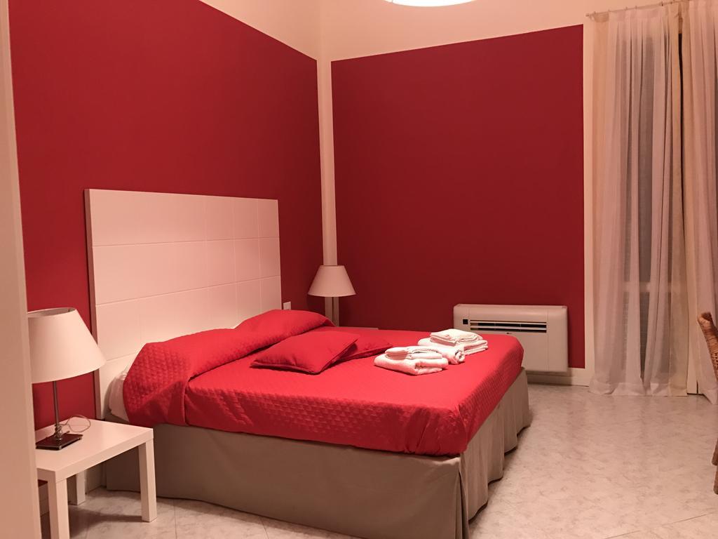 Albachiara Suite Rooms - City Center Trapani Esterno foto